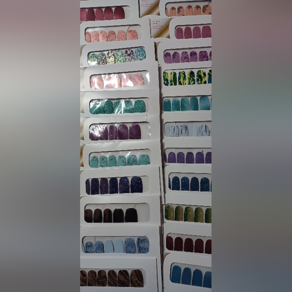 Colorstreet nail strips buy 3 get 2 free